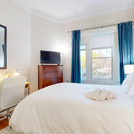 Sunny Private Room,Longwood, 10Min Walk To Fenway Brookline Exterior photo
